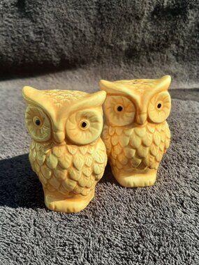 Vintage Ceramic Brown Owl Salt and Pepper Shakers 3”H x 2”W